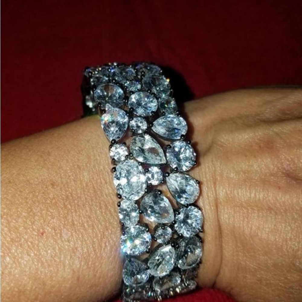 Elegant Silver Crystal Bracelet